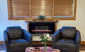 Mountain View Suite